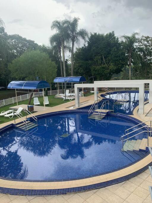 Lindo Apto Novo Na Avenida, Climatizado E Aconchegante Піратуба Екстер'єр фото